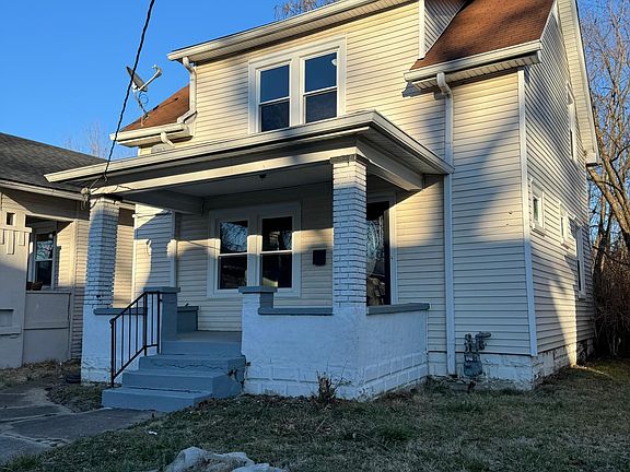 2nd image of 827 S 36th St