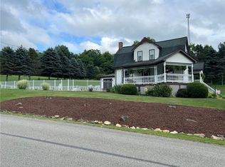 1214 Slate Point Rd, Vandergrift, PA 15690