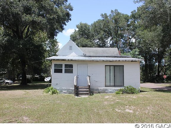 3rd image of 5311 NW 207th Pl