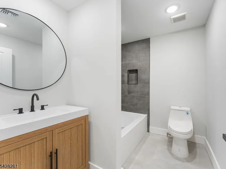 977 Sanford Ave #3 — Photo 9