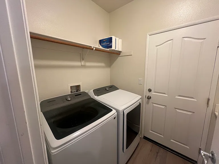 27922 Crescent Ct — Photo 19