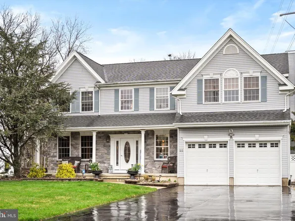 22 Mount Dr, Hamilton, NJ 08619