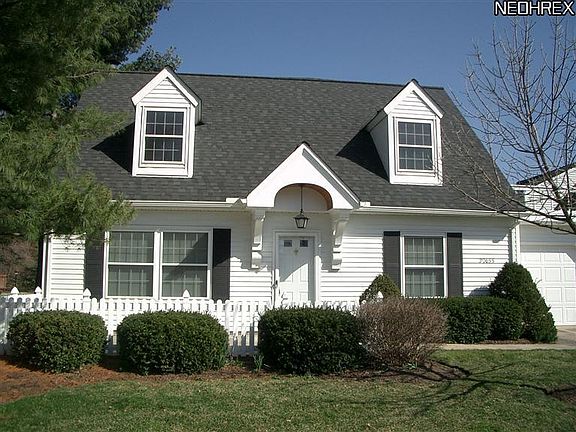 2nd image of 30655 Cambridge Ct W #11