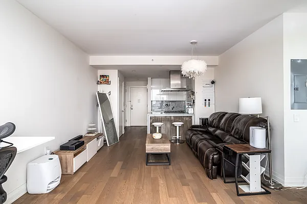 Rented by Christie's International Real Estate Group, LLC | media 5