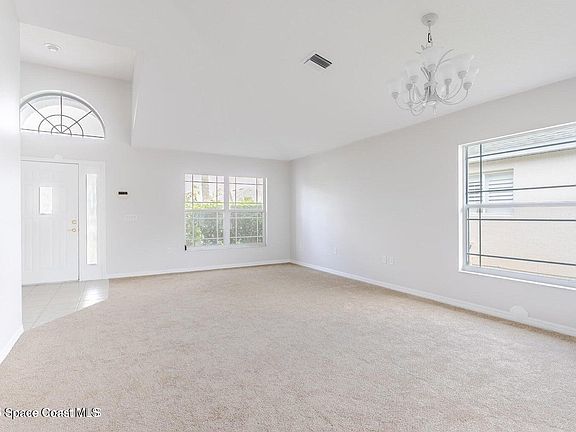 2nd image of 621 Misty Creek Dr