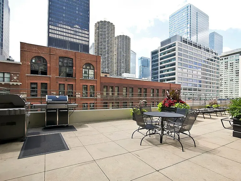 440 N Wabash Ave #3701 — Photo 31