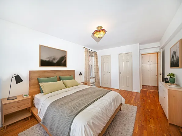 1717 East 18th Street image 10 of 14