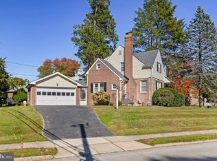 182 S Norwinden Dr, Springfield, PA 19064