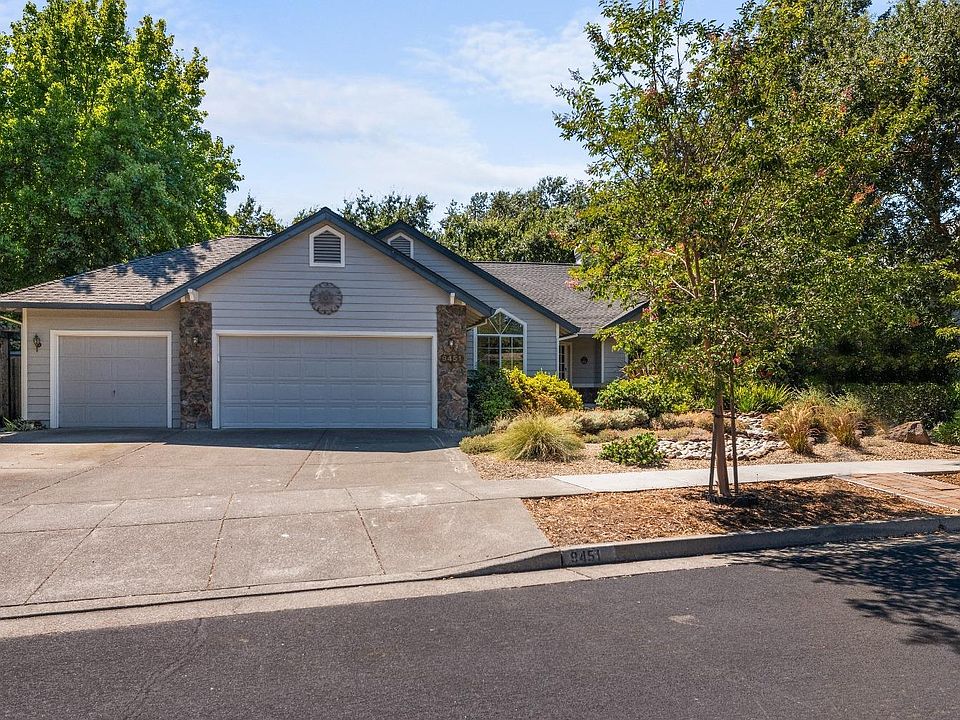 2nd image of 9451 Victoria Lane