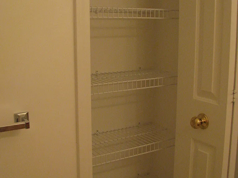 2652 S Knightsbridge Cir — Photo 10