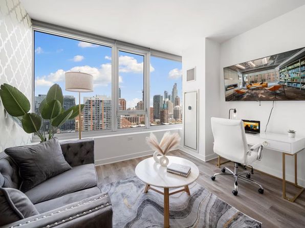 347 S Clark St #ID1321203P