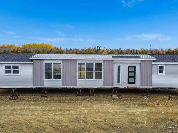 1365 Hanwell Rd, Fredericton, NB E3C 2N2