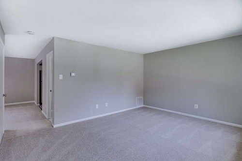5th image of 3877 Manzanita Pl