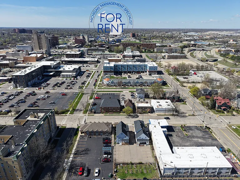 310 E Court St #1 — Photo 35