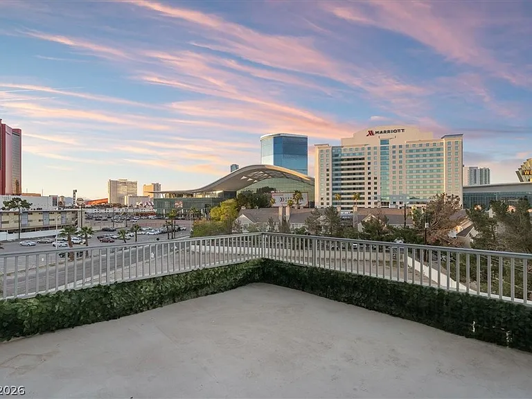360 E Desert Inn Rd #407 — Photo 38