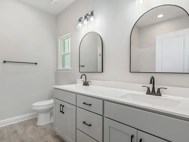 1404 Hickory St — Photo 24