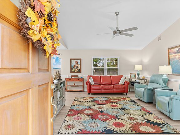 2nd image of 2927 Temperance Dr.