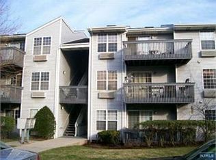 268 Kipp St APT 2G, Hackensack, NJ 07601