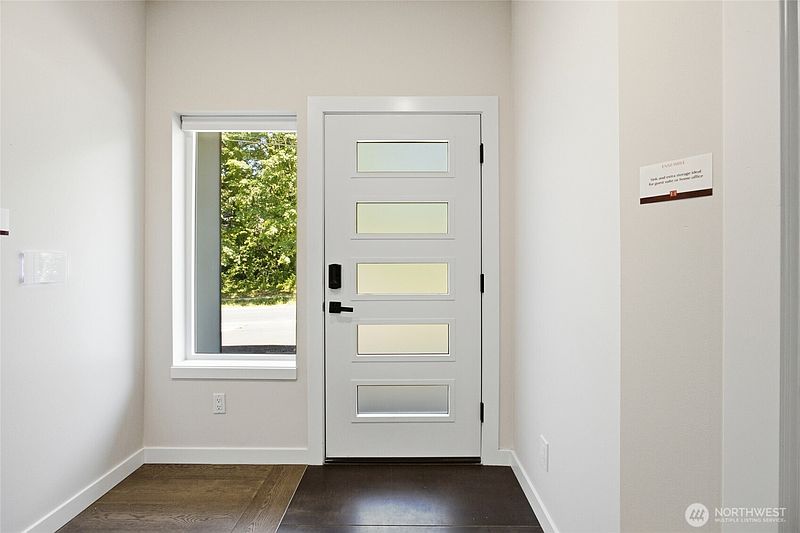 5th image of 7511 Dumar Way SW