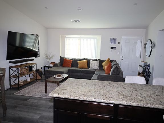 4th image of 1108 Guadalupe Ave