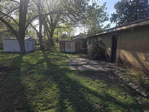 4th image of 1700 W 31st Ave