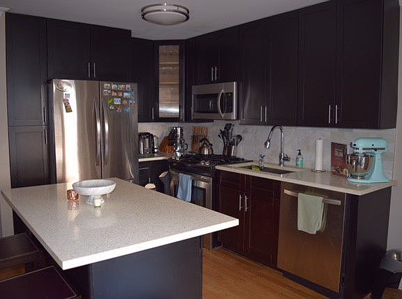 3rd image of 310 Greenwich St APT 7N