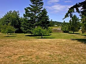 5th image of 1045 Diane Ave