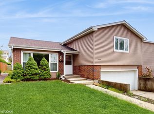 959 S Fern Ave, Elmhurst, IL
