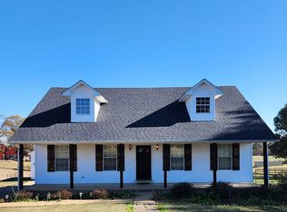 685 Red Bell Rd, Newbern, TN 38059