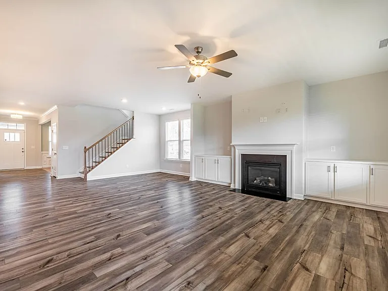 179 Castle Pond Way — Photo 29