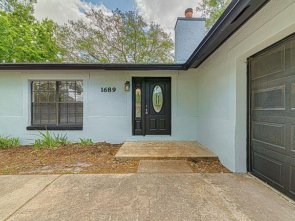 2nd image of 1689 Gregory Dr