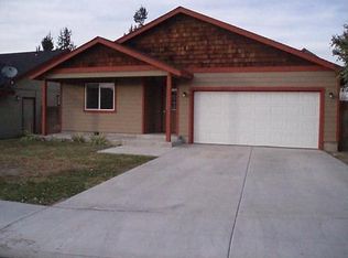 2923 SW Peridot Ave, Redmond, OR 97756