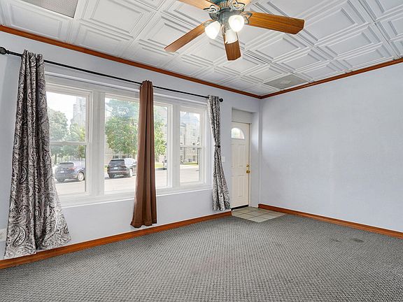 2nd image of 107 E Dallas Street