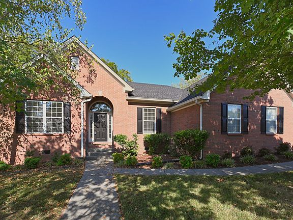 2nd image of 114 Dalton Cir