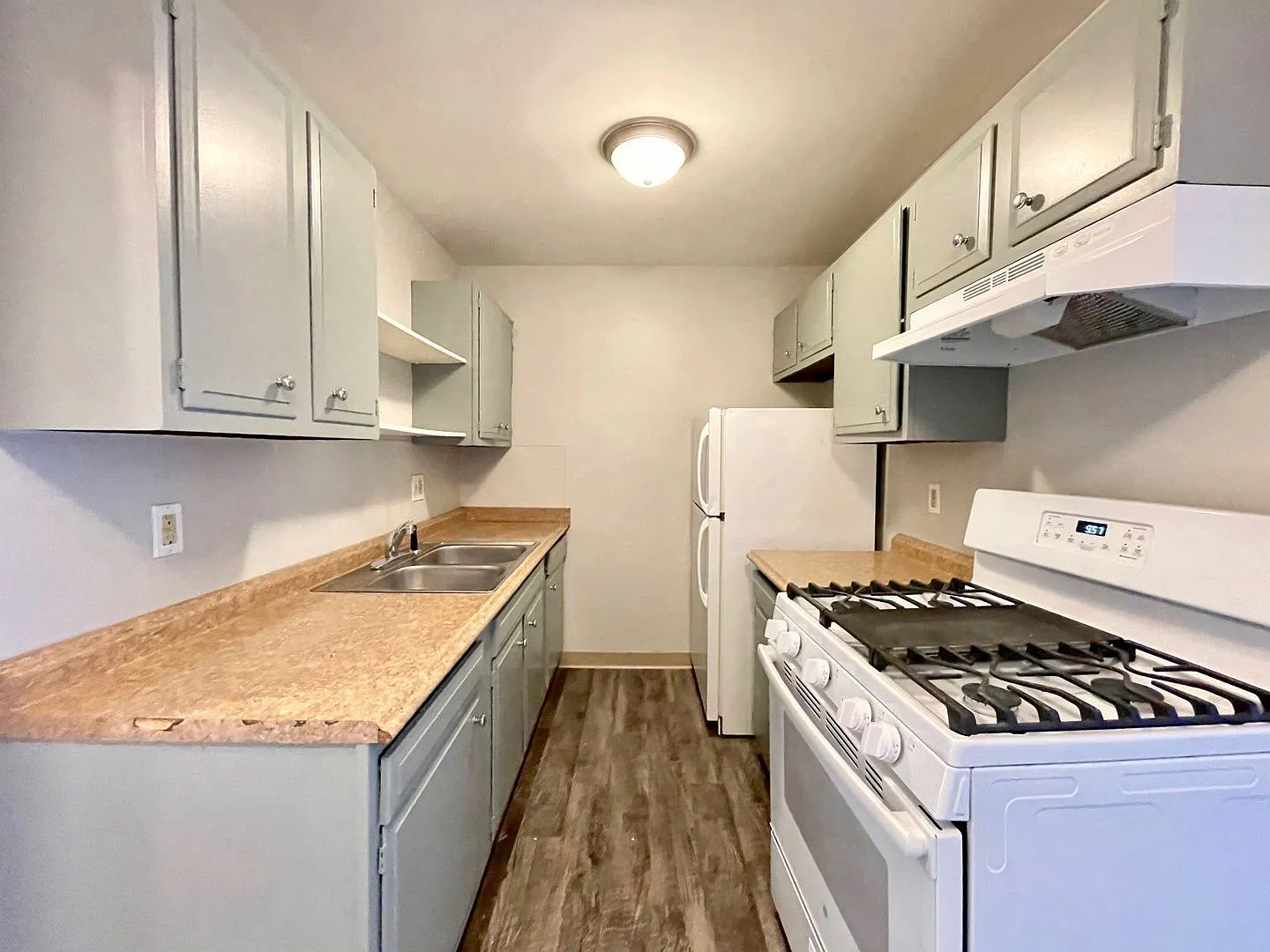 1 bed, 1.0 bath, 500 sqft, $995 — Photo 4