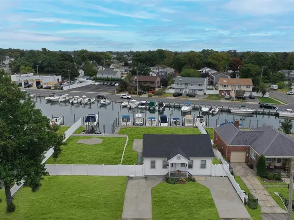 756 & 756 A 760 S S. Hickory Street, Lindenhurst, NY 11757