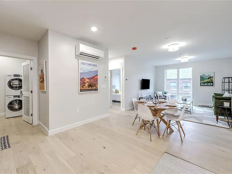 500 South Water St — Photo 8
