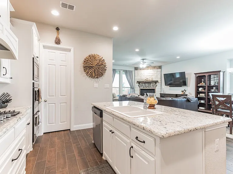 Kitchen 6_08122022