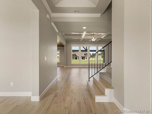 2nd image of 5652 S 256th East Ave