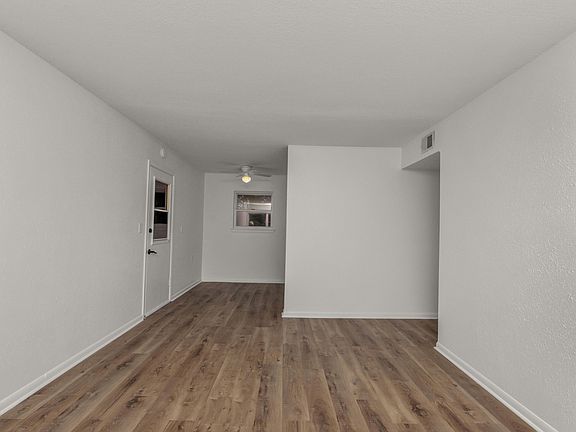 5th image of 505 Sheffield St