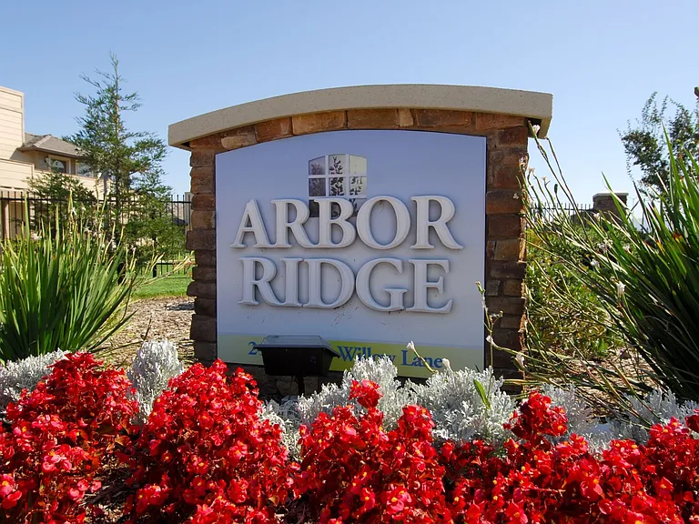 Arbor Ridge Front Sign