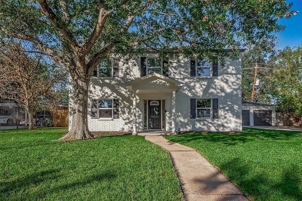 3 bed, 2.5 bath, 2052 sqft, $3,450 — Photo 1