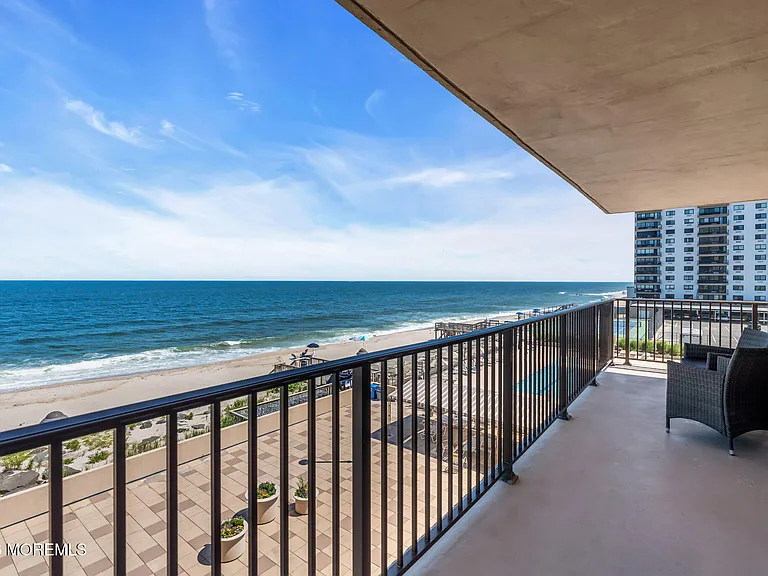 55 Ocean Ave #3L — Photo 32