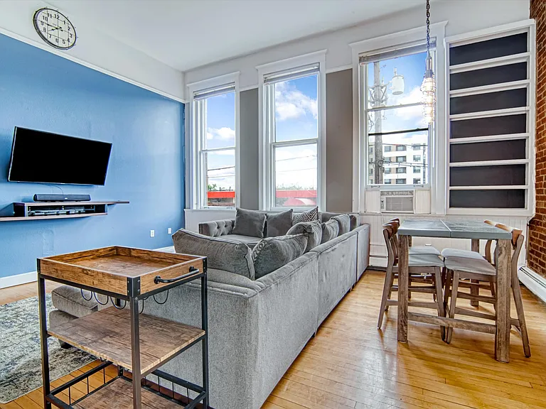108 W Byers Pl #108 — Photo 5