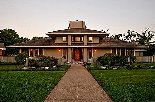 2nd image of 6023 Augusta Cir