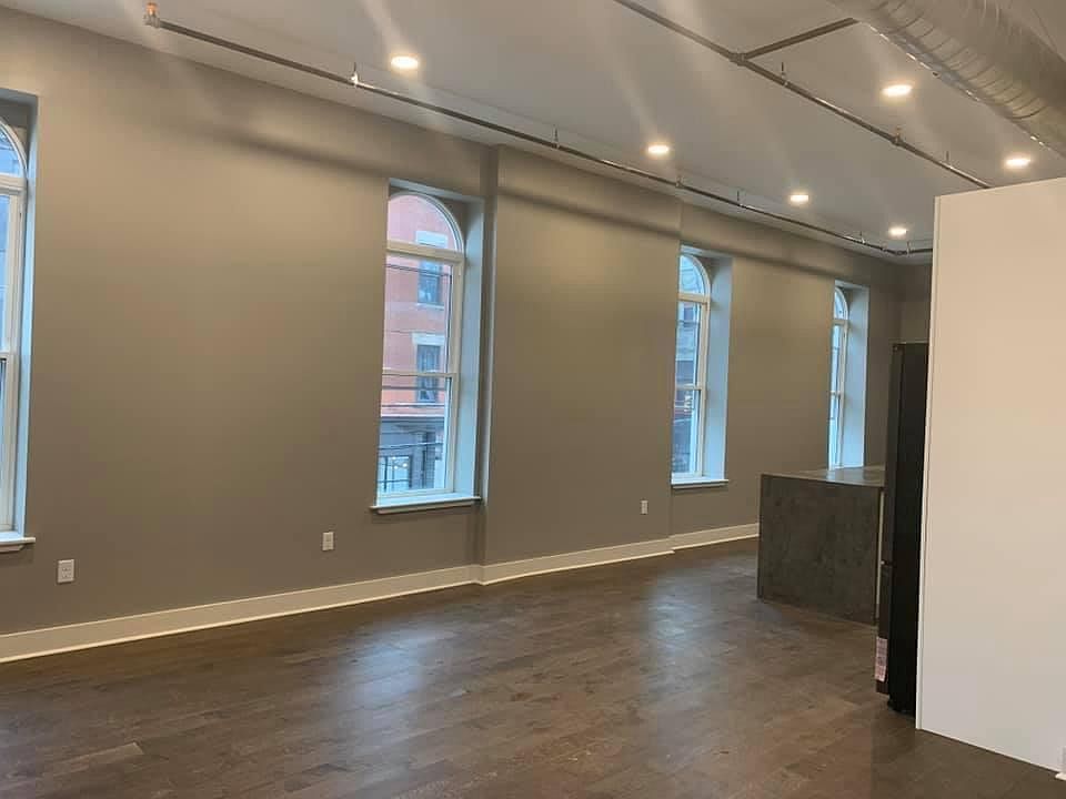 2nd image of 600 2nd St