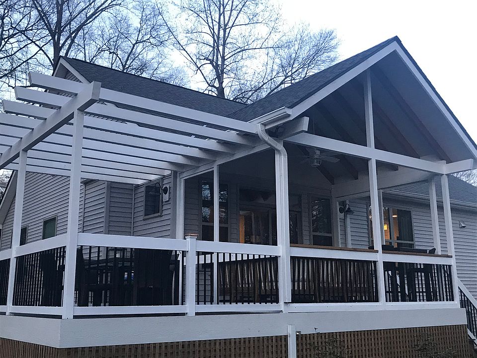 1st image of 50 Townes Square Ln