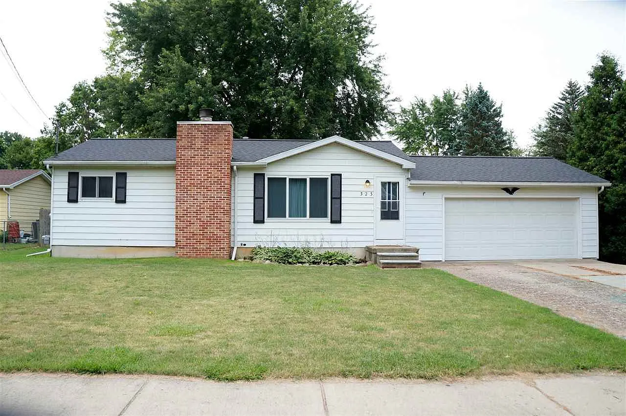 323 E Porter St photo 1