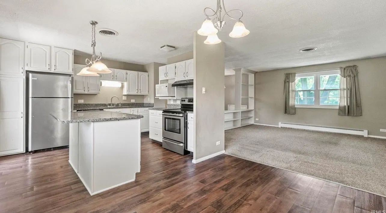 4 bed, 2080 sqft, $2,000 — Photo 4