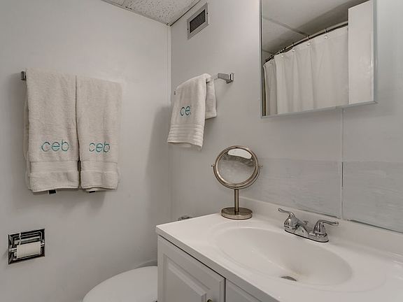 4th image of 1200 University Blvd